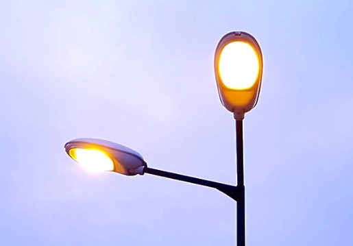 Разновидности продукции для наружного освещения: опоры и светильники