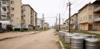 В Судаке и еще 16 поселках округа отключили воду из-за перебоев со светом В Судаке и еще 16 поселках округа отключили воду из-за перебоев со светом